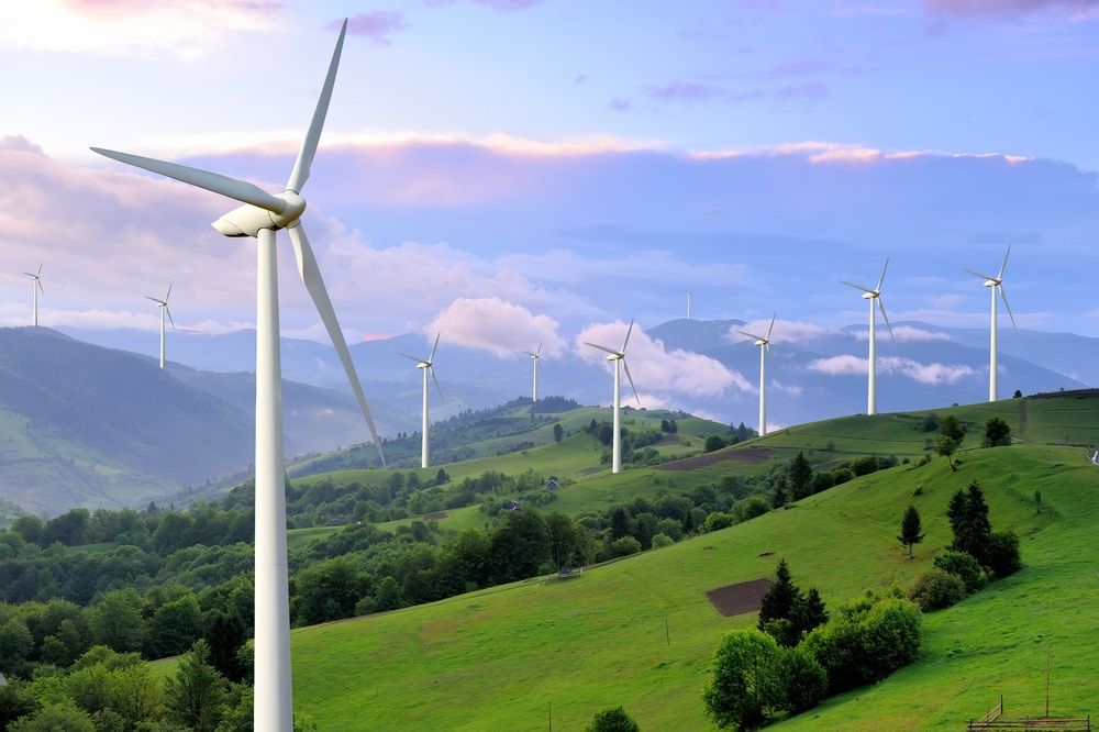 How is this Dividend-paying Energy Stock Performing – MEZ